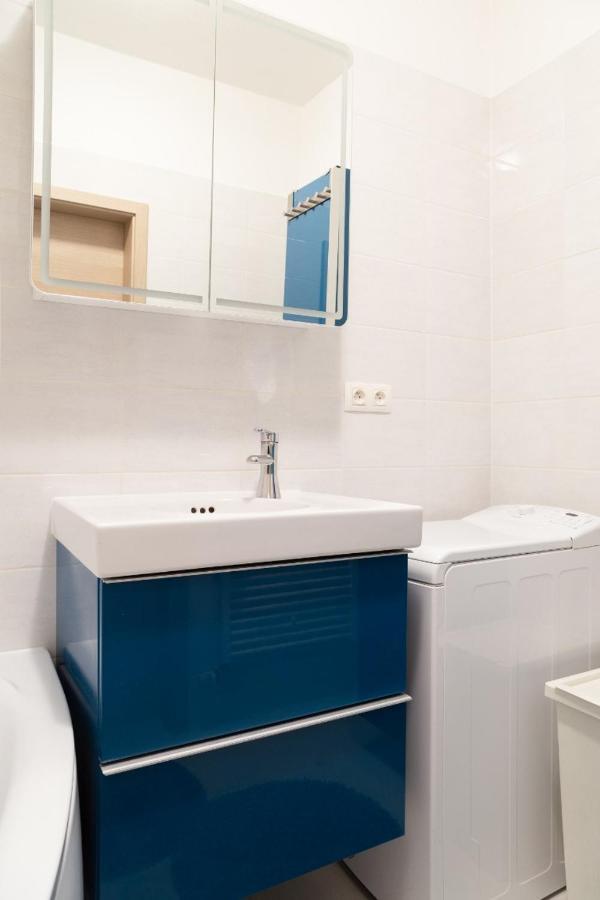 Great Tourist And Business Apartment Near Center บราติสลาวา ภายนอก รูปภาพ